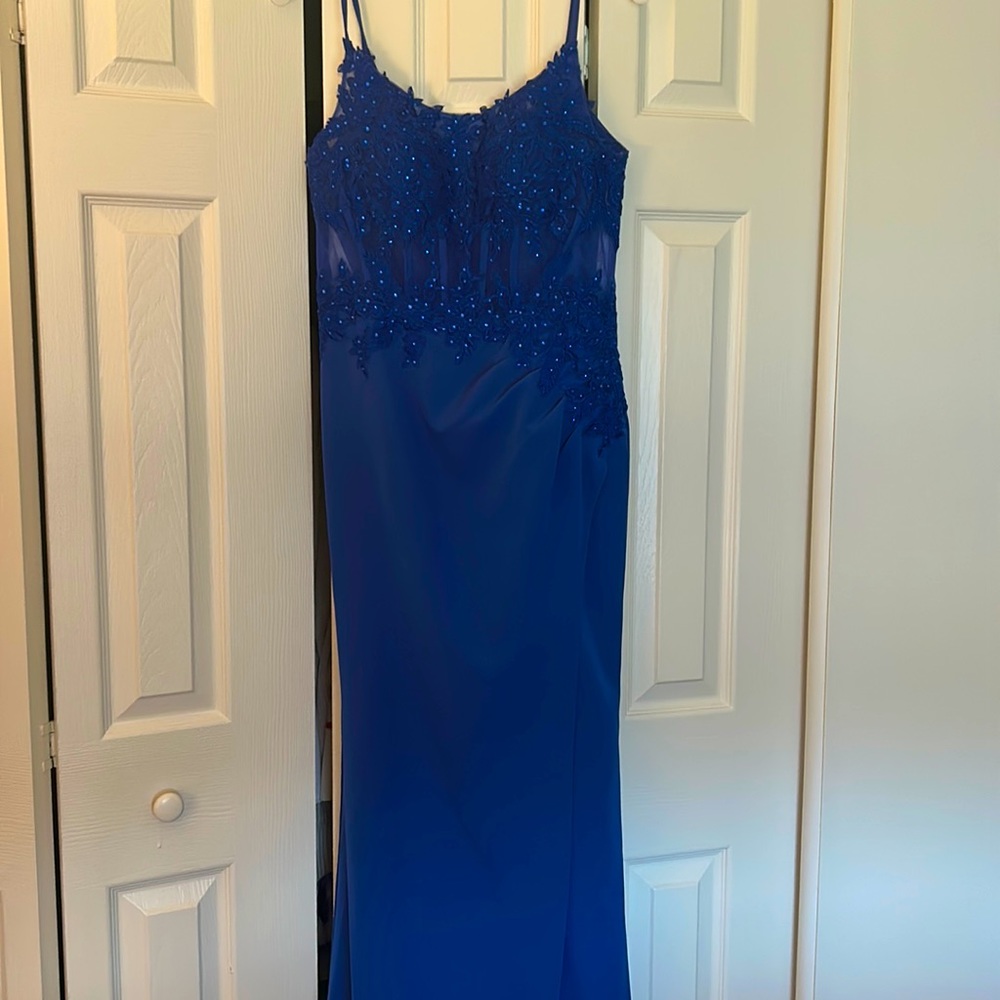 PROM DRESS